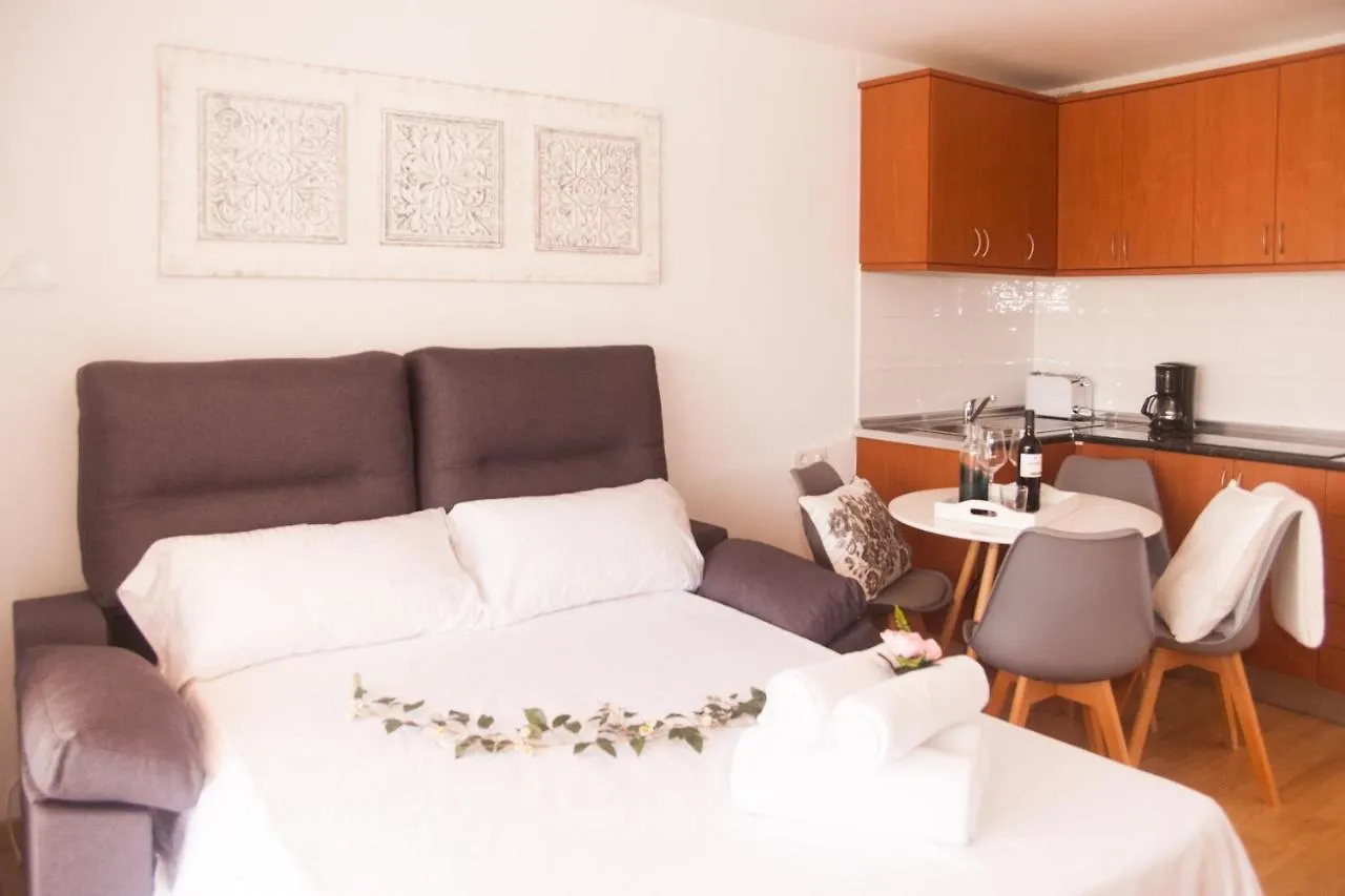 Apartamentos Thaisay Luz Del Mar I Puerto del Carmen  0*, Puerto del Carmen (Lanzarote) Spain